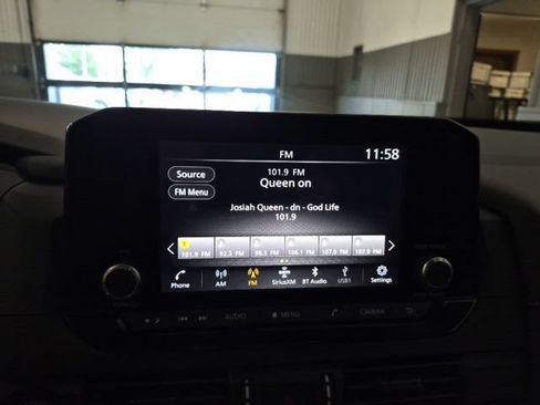 Certified 2025 Nissan Pathfinder S AWD/4WD image 14