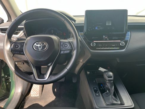 Used 2026 Toyota Corolla Cross LE FWD image 22