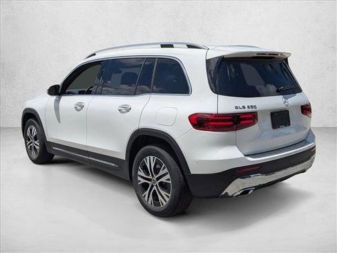 Used 2025 Mercedes-Benz GLB 250 image 8