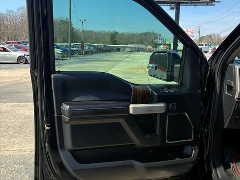 Used 2018 Ford F150 Lariat AWD/4WD image 27
