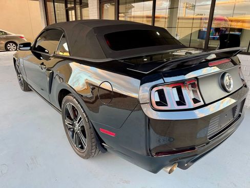 Used 2014 Ford Mustang GT Premium w/ Equipment Group 402A image 7