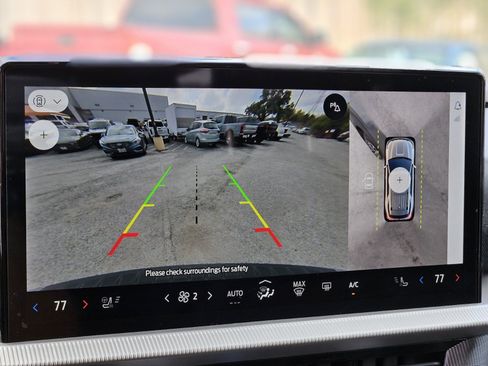 Certified 2025 Ford Explorer ST-Line image 22