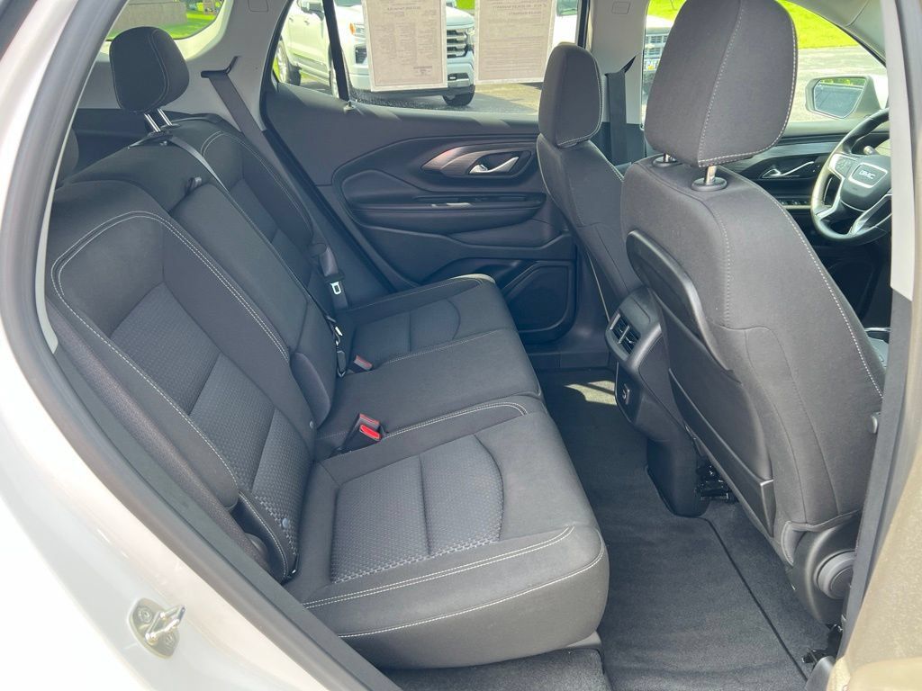 Used 2023 GMC Terrain SLE w/ Driver Convenience Package FWD image 30