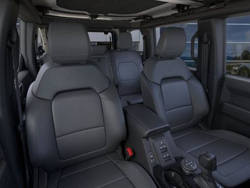 New 2026 Ford Bronco Outer Banks w/ Sasquatch Package AWD/4WD image 10