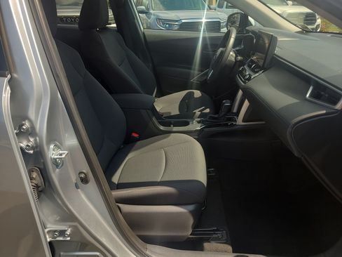 Certified 2023 Toyota Corolla Cross LE AWD/4WD image 17