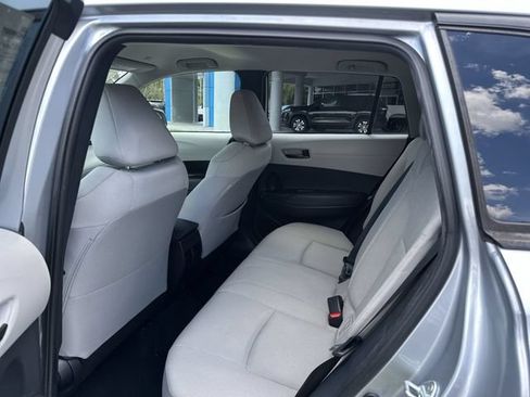 Used 2023 Toyota Corolla Cross LE FWD image 27