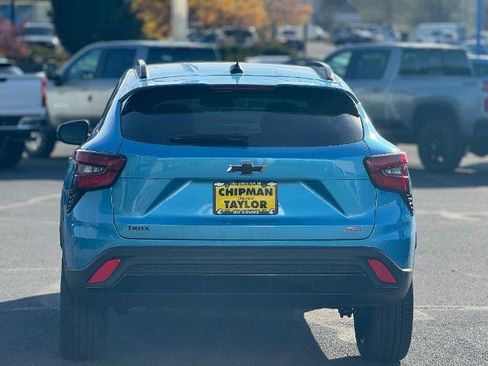 New 2025 Chevrolet Trax RS w/ Sunroof Package image 13