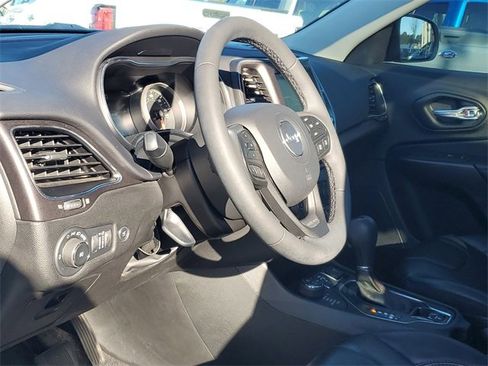 Used 2021 Jeep Cherokee Trailhawk w/ Sun, Sound & Nav Group image 15