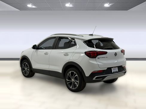 Used 2023 Buick Encore GX Select w/ Safety Package II image 2