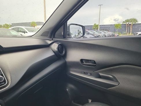 Certified 2020 Nissan Kicks S FWD image 27