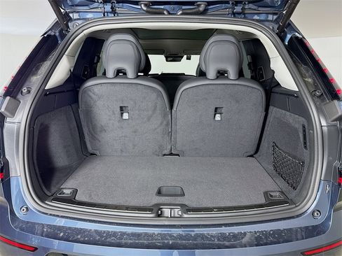 New 2025 Volvo EX90 Ultra image 27