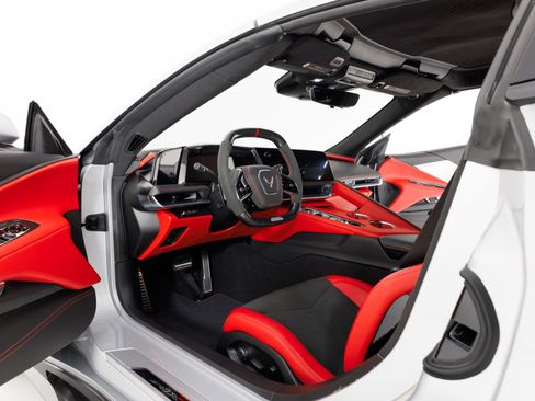 Used 2027 Chevrolet Corvette ZR1X AWD/4WD image 16