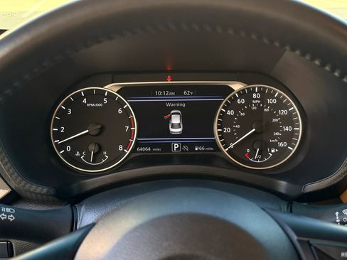 Used 2024 Nissan Sentra SV w/ SV Premium Package image 30