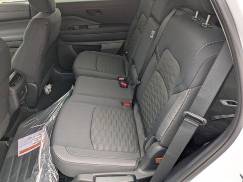 New 2025 Nissan Pathfinder SV image 15