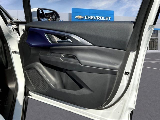 Certified 2024 Chevrolet Equinox EV LT w/ LPO, Active Package FWD image 30