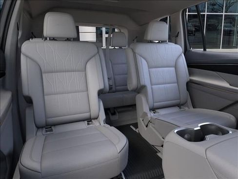 New 2026 Buick Enclave Avenir image 17