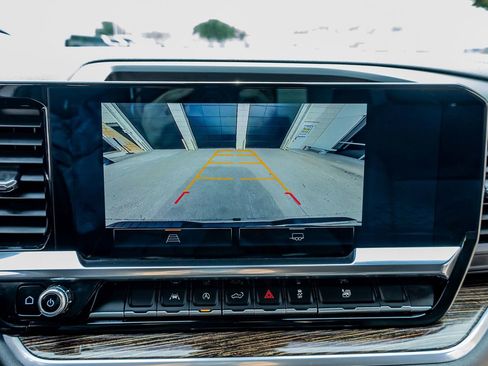 Used 2022 GMC Sierra 1500 Elevation image 26