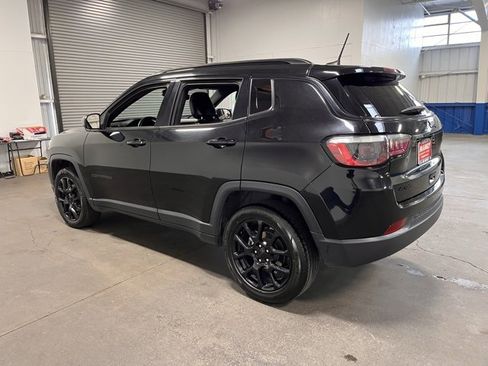 Used 2022 Jeep Compass Altitude image 5