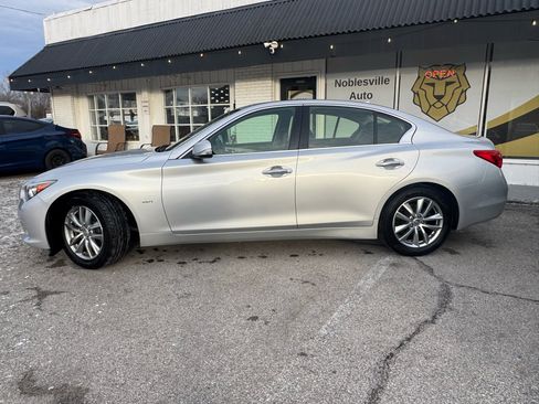 Used 2016 INFINITI Q50 Premium image 3