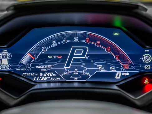 Used 2021 Lamborghini Huracan STO image 28