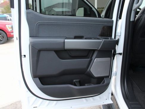 New 2026 Ford F250 Lariat w/ FX4 Off-Road Package image 8