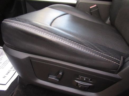 Used 2016 RAM 3500 Laramie image 23