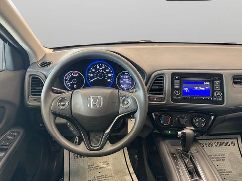 Used 2019 Honda HR-V LX image 25