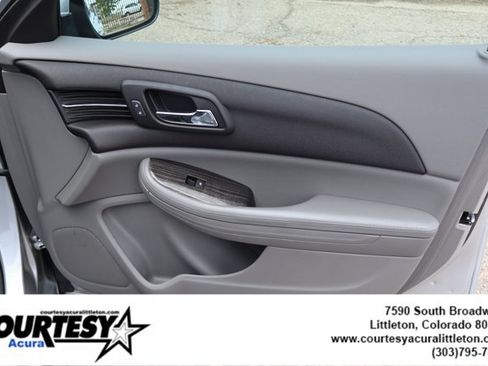 Used 2016 Chevrolet Malibu LT FWD image 31