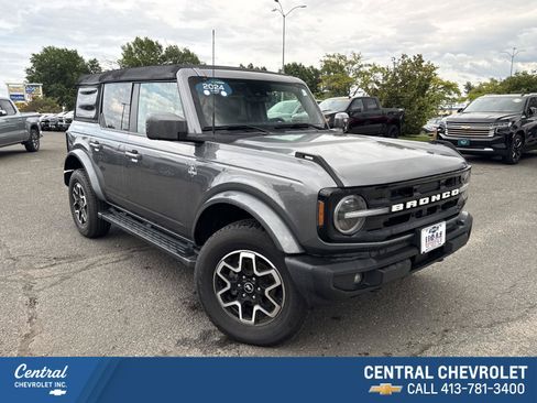 Used 2024 Ford Bronco Outer Banks AWD/4WD image 1