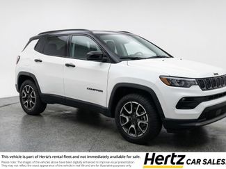 Used 2025 Jeep Compass Trailhawk video 1