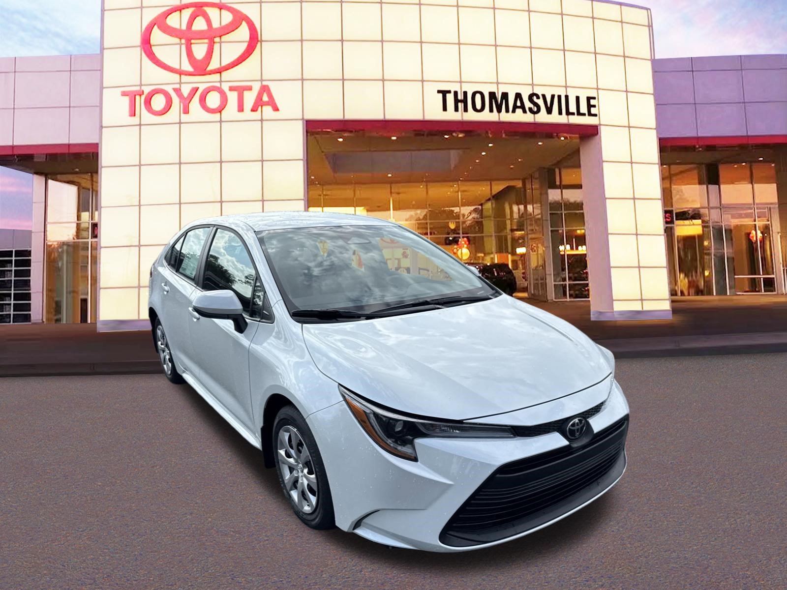 Used 2025 Toyota Corolla LE FWD image 3