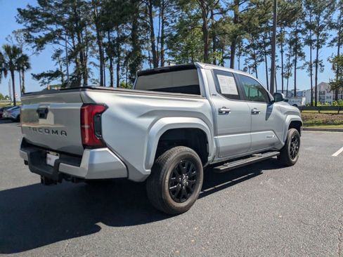 Used 2024 Toyota Tacoma SR5 image 4