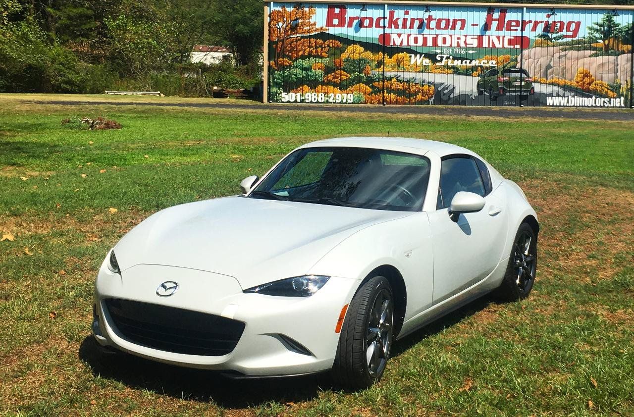 Used 2017 MAZDA MX-5 Miata RF Grand Touring RWD image 2