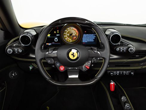 Certified 2021 Ferrari F8 Tributo RWD image 87