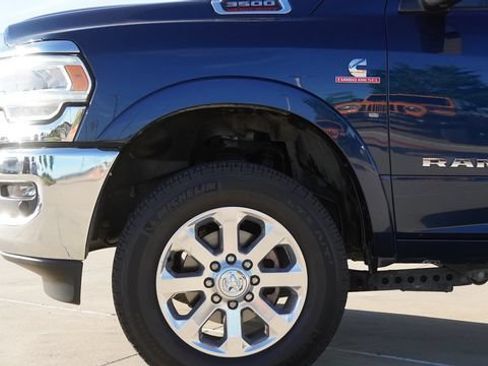 Certified 2022 RAM 3500 Laramie AWD/4WD image 5