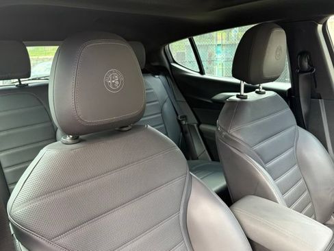 Used 2025 Alfa Romeo Tonale w/ Premium Package AWD/4WD image 41