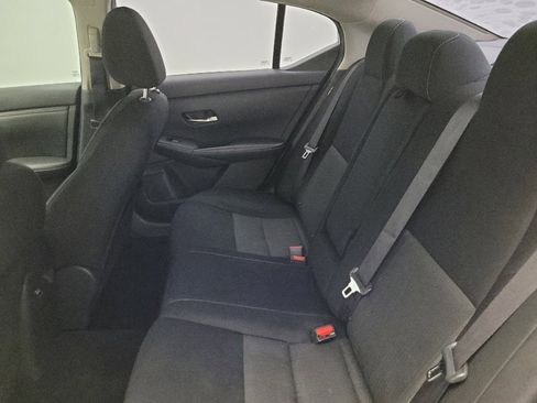 Used 2020 Nissan Sentra SV image 17