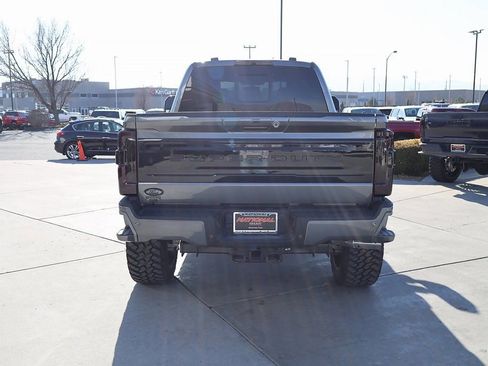 Used 2025 Ford F350 Platinum AWD/4WD image 5