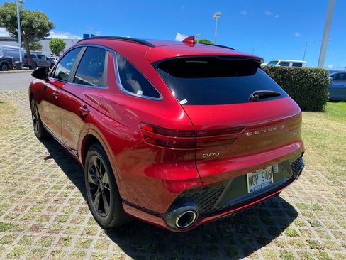 Used 2022 Genesis GV70 3.5T Sport AWD/4WD image 5