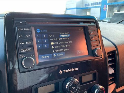 Used 2015 Nissan Titan SL w/ SL Moonroof Package image 32