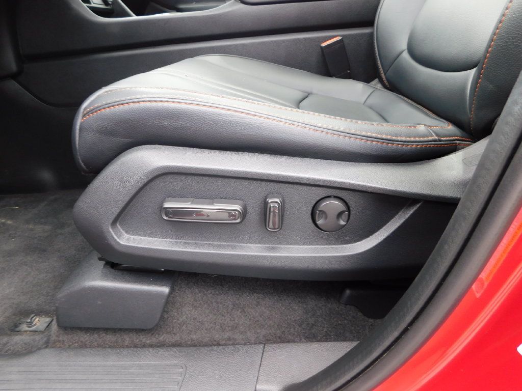 Used 2023 Honda Pilot TrailSport image 14