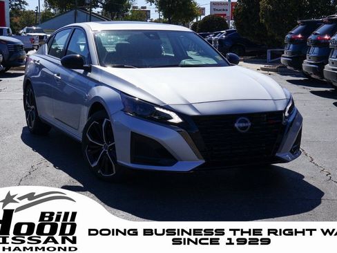 New 2025 Nissan Altima 2.5 SR image 1