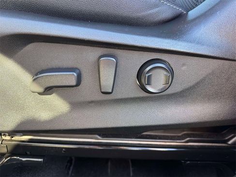 Used 2023 Subaru Forester Premium image 14