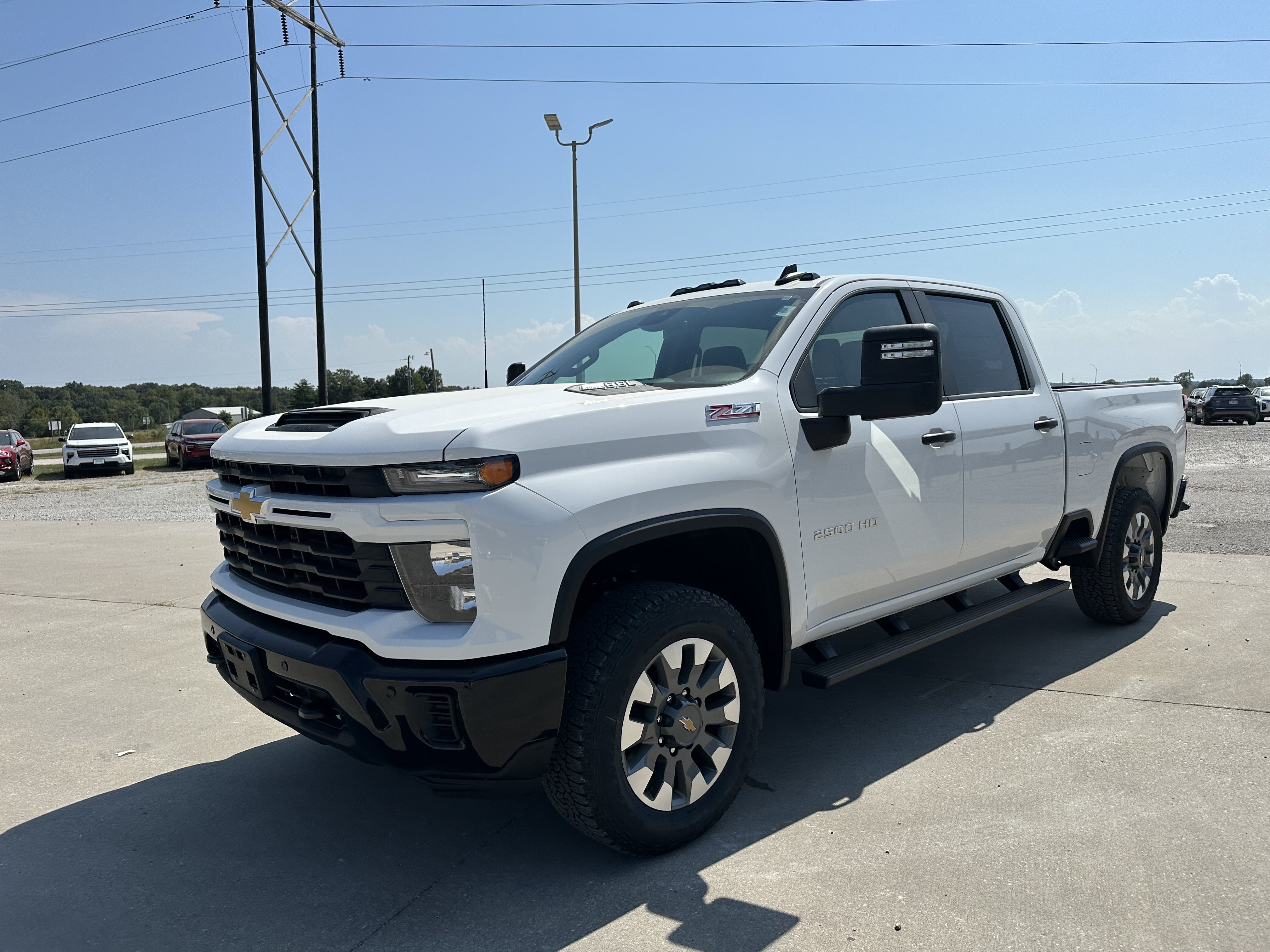 New 2026 Chevrolet Silverado 2500 Custom w/ Custom Value Package AWD/4WD image 7