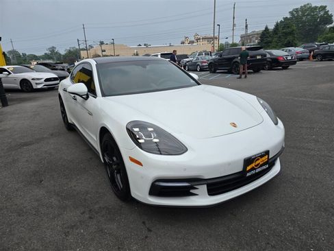 Used 2018 Porsche Panamera 4 AWD/4WD image 7