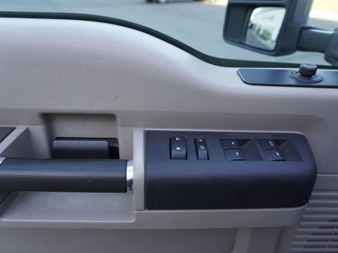 Used 2010 Ford F350 XL image 23