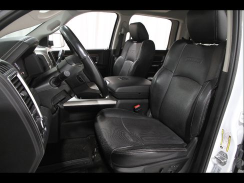 Used 2017 RAM 2500 Laramie w/ Snow Chief Group image 5