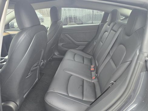 Used 2023 Tesla Model 3 Performance image 9