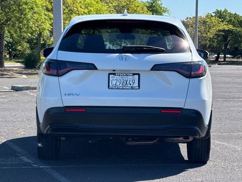 Used 2024 Honda HR-V LX image 5