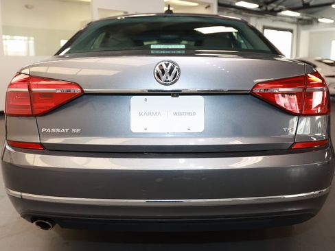 Used 2016 Volkswagen Passat 1.8T SE image 6